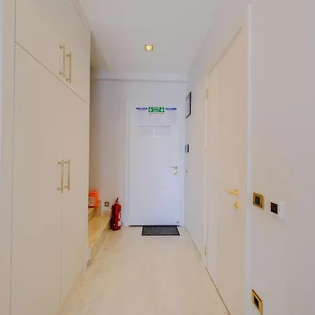 Апартаменты Besthome 36-37 The Legend